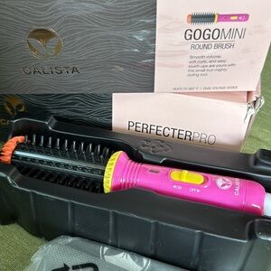 NWT GOGOMINI Calista Round Brush - Pink/yellow with bag. On the go style